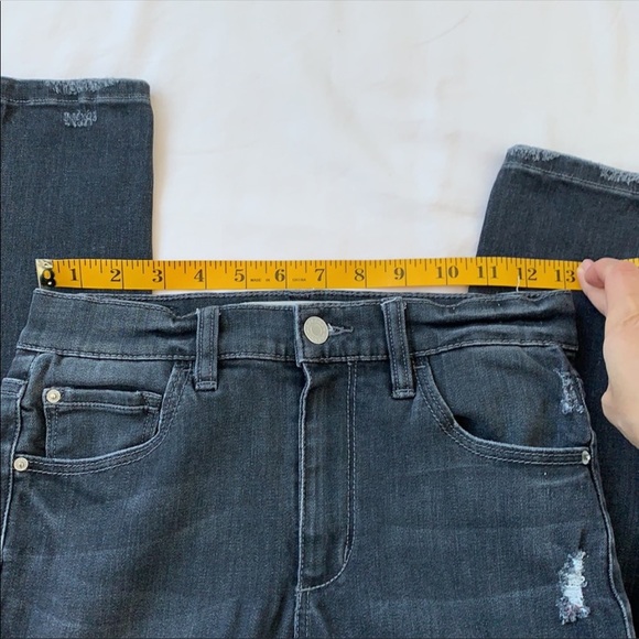 Garage clothing high rise black denim, distressing to knees, skinny, size 3 - Picture 7 of 7